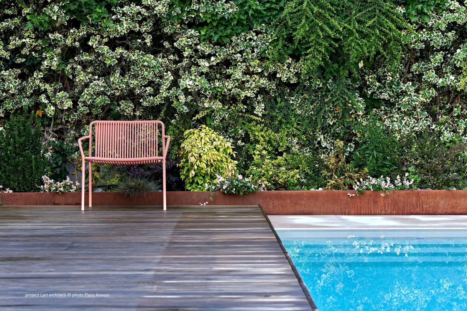 private-home-outdoor-ref-01.jpg